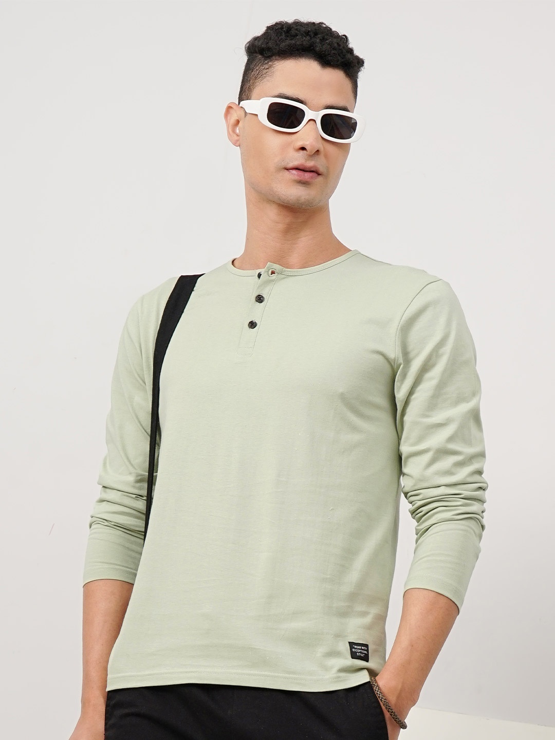 

Genoa Men Solid Henley Neck Cotton T-shirt, Green