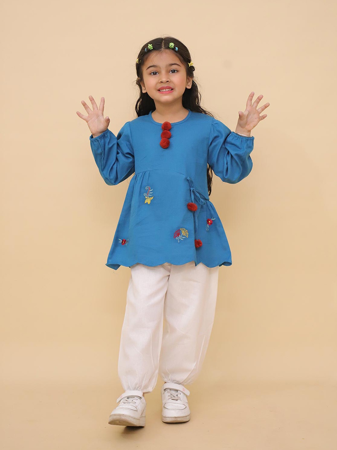 

LITTLE GINNIE Girls Embroidered Round Neck Top With Trousers, Blue