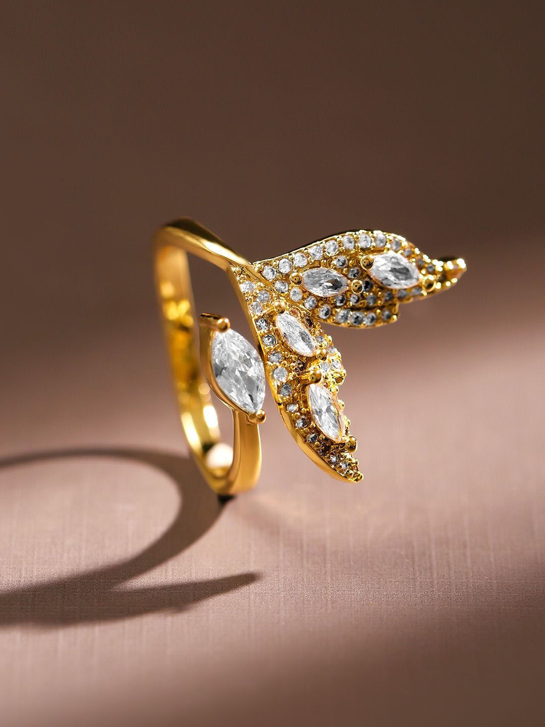

Rubans 18K Gold Plated White Cubic Zirconia Studded Leaf Design Adjustable Ring