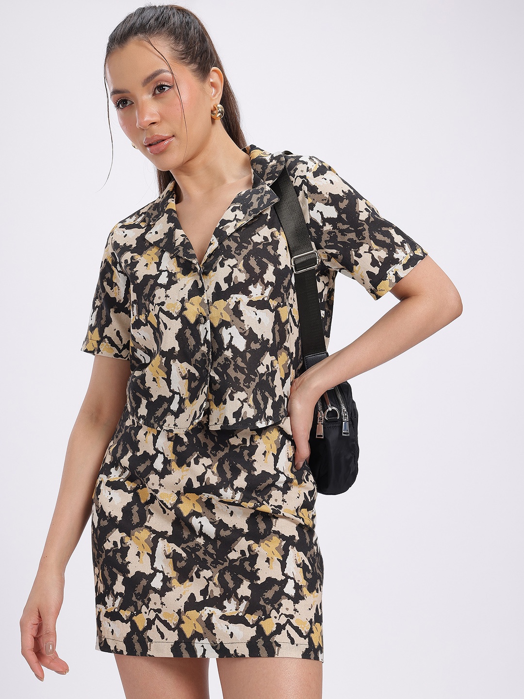 

glitchez Modern Art Cuban Collar Shirt with Mini Pencil Skirt, Black