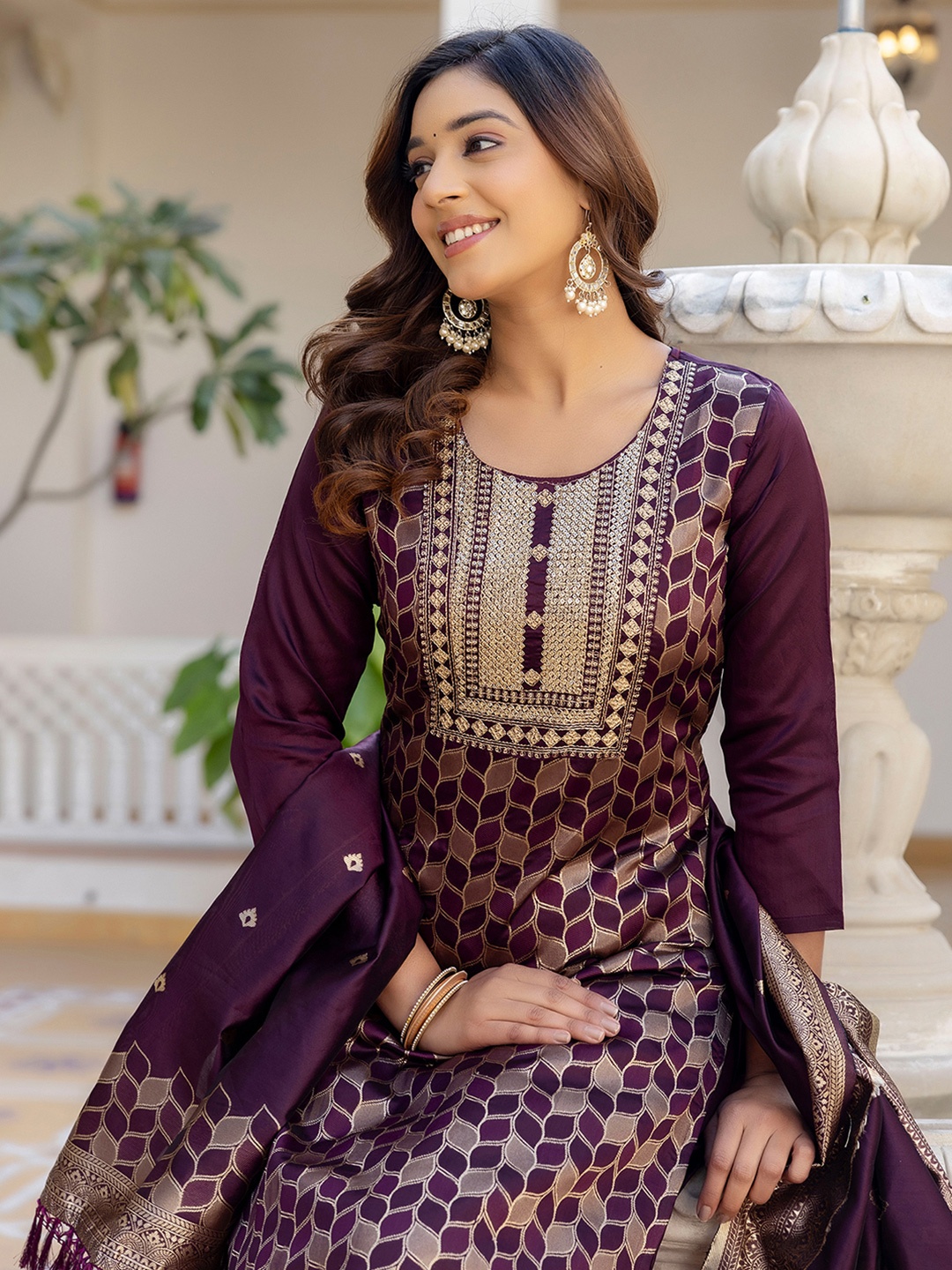 

SKYLEE Woven Design Straight Sequinned Kurta With Trousers And Dupatta, Magenta