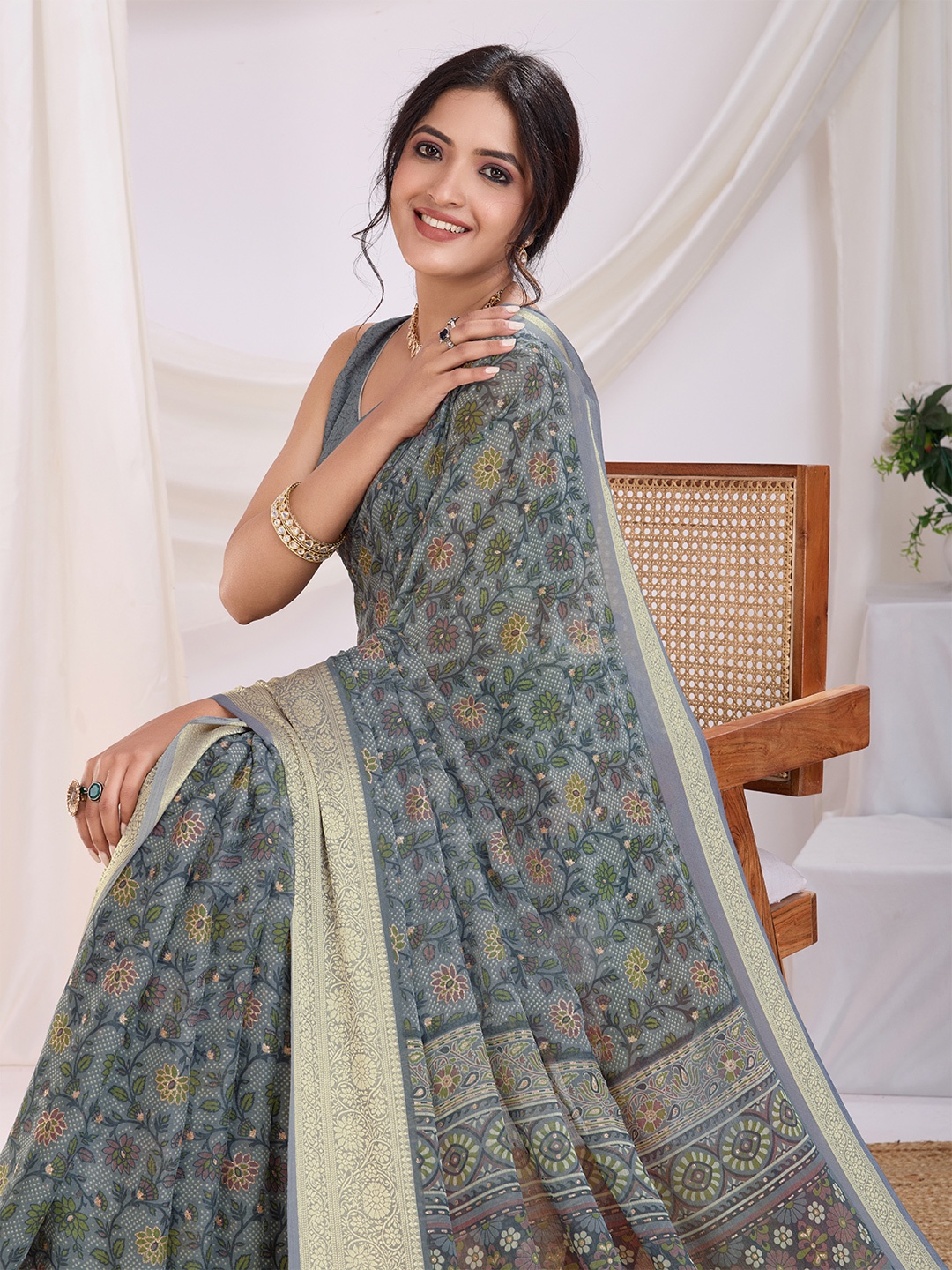 

Mitera Floral Beads and Stones Pure Chiffon Ikat Saree, Grey