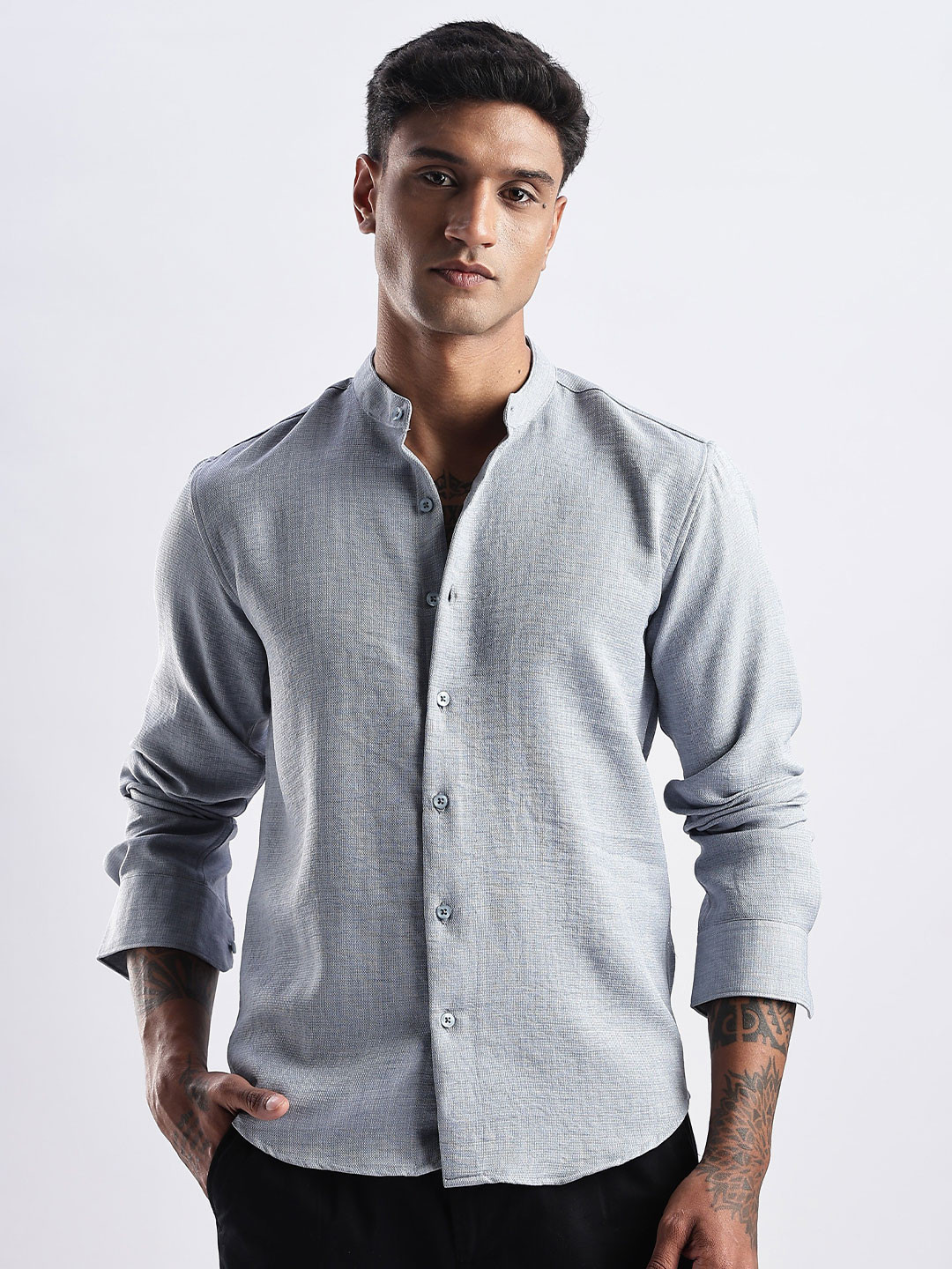 

NEVER NEUD Men Classic Fit Mandarin Collar Solid Casual Shirt, Grey