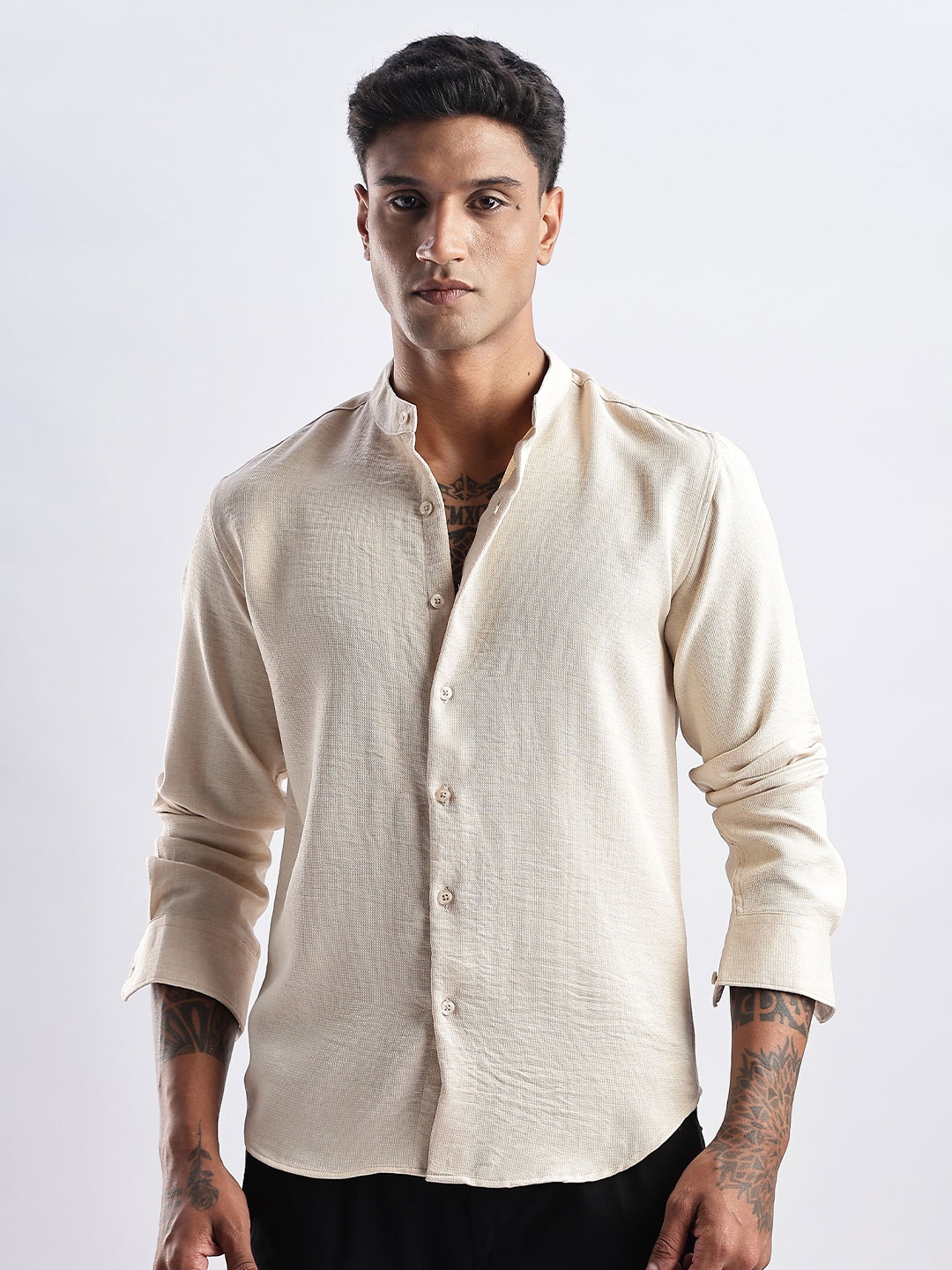 

NEVER NEUD Men Classic Fit Mandarin Collar Solid Casual Shirt, Cream