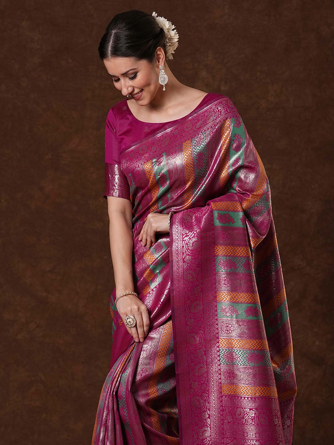 

Saree mall Floral Zari Silk Blend Kanjeevaram Sarees, Pink