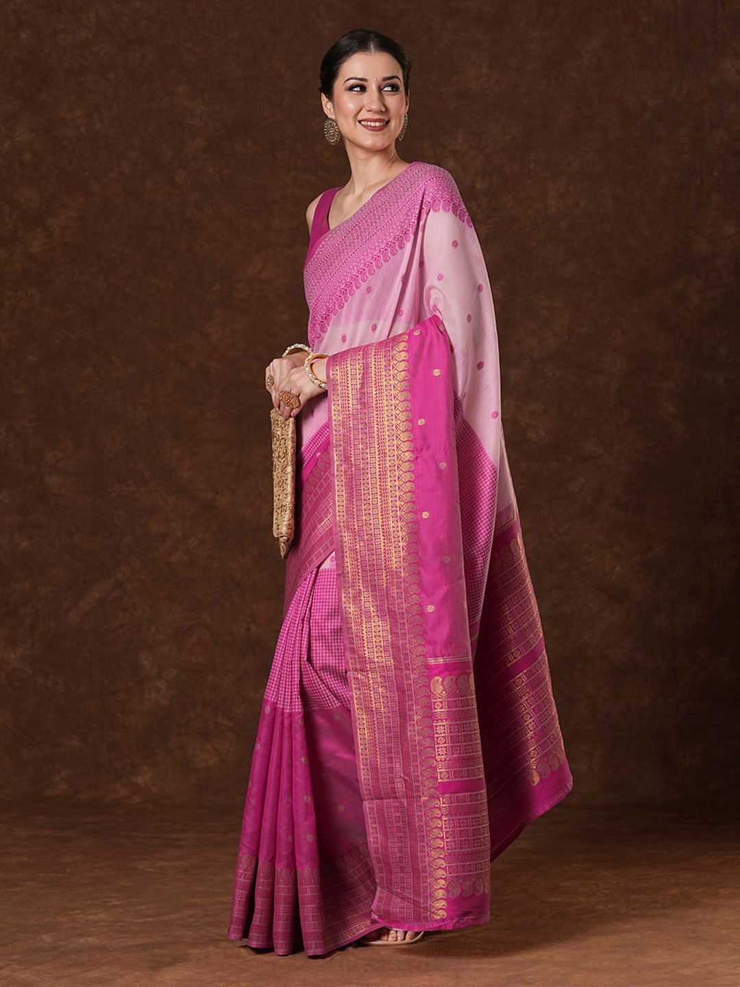

Saree mall Checked Zari Venkatgiri Sarees, Pink
