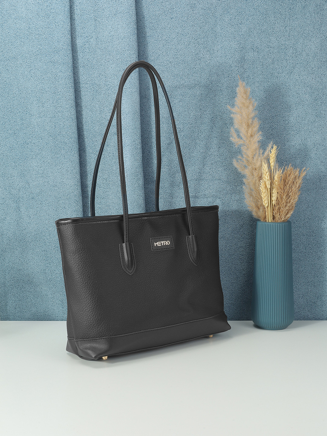 

Metro Women Solid Structured Shoulder Bag, Black