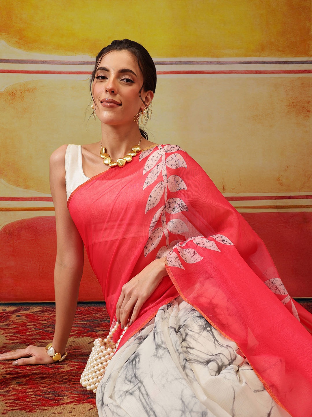 

Silk Land Floral Fusion Chanderi Digital Print Saree, White