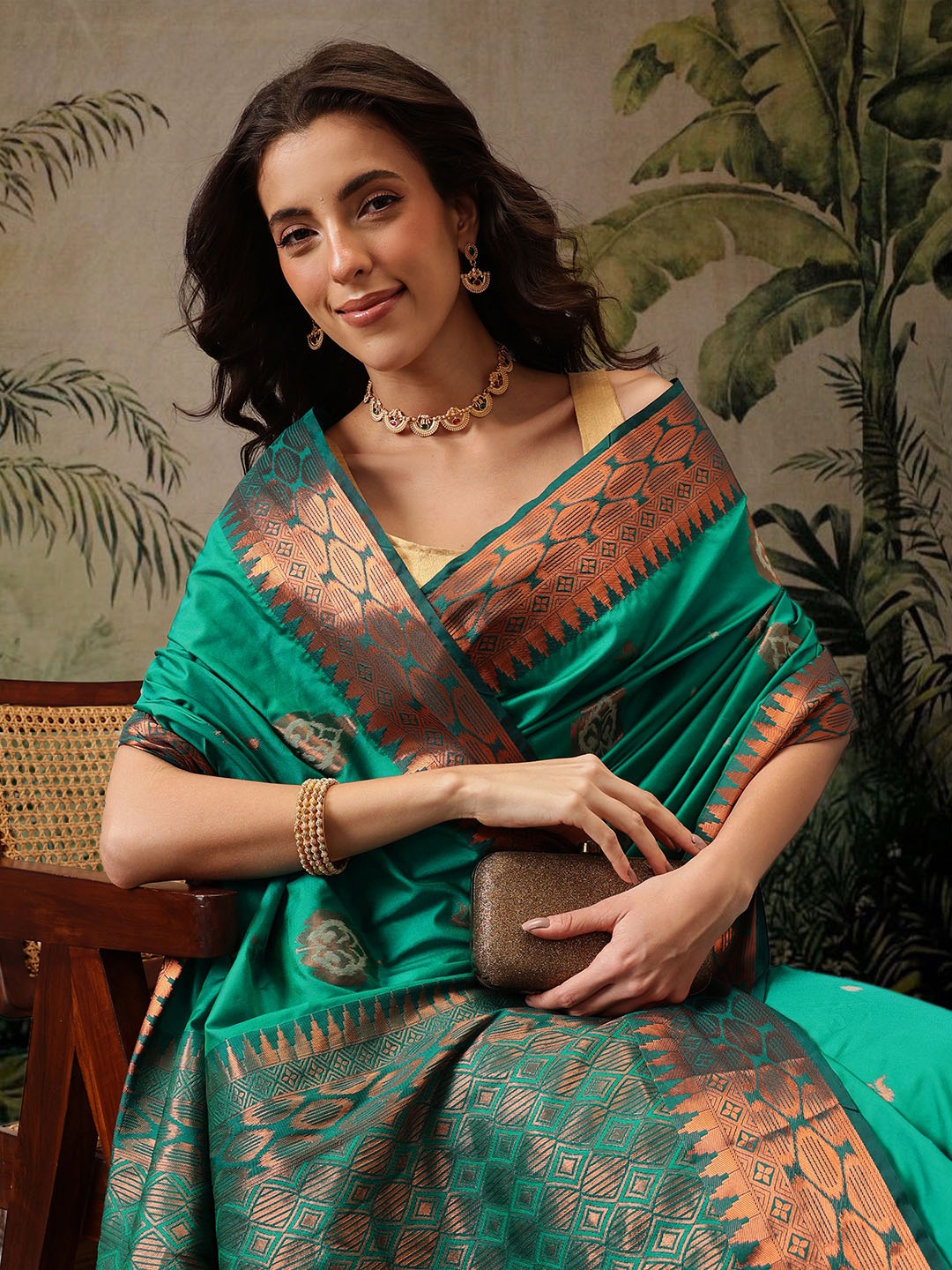 

Silk Land Banarasi Soft Silk Copper Zari Woven Saree, Green