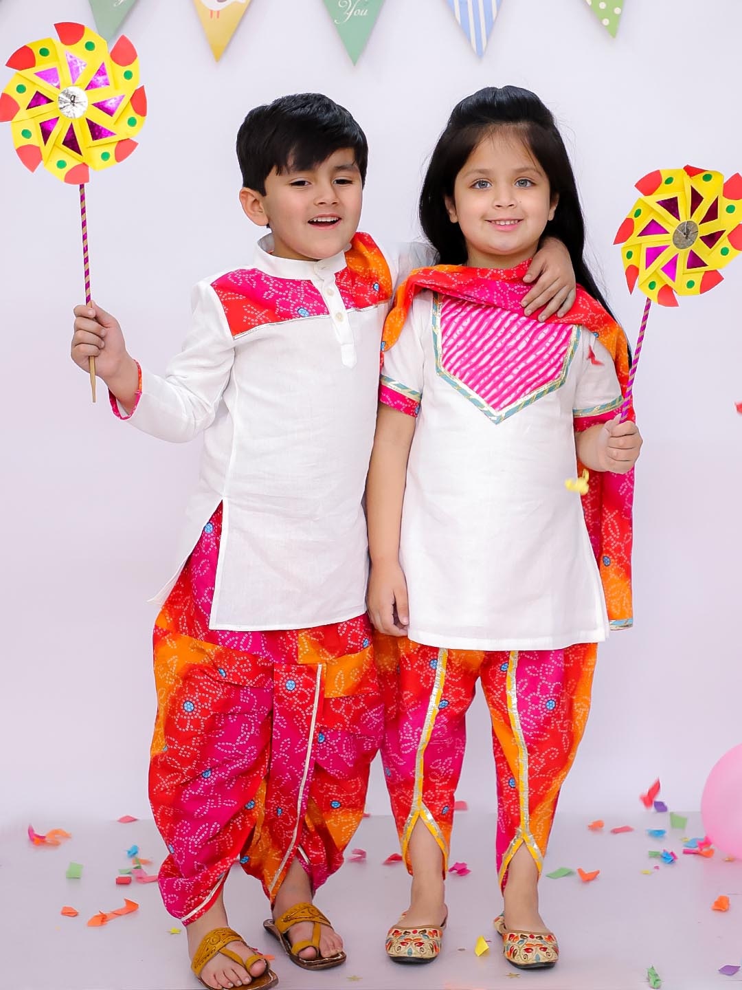 

BownBee Girls Printed Pure Cotton Kurti & Dhoti Pants With Dupatta, White