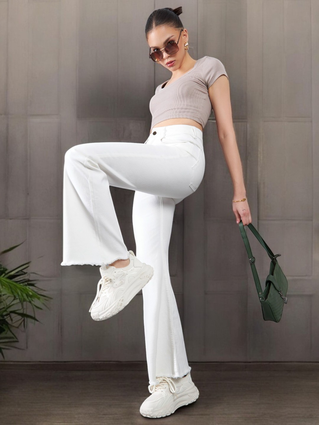 

DOLCE CRUDO Women Bootcut High-Rise No Fade Stretchable Jeans, White