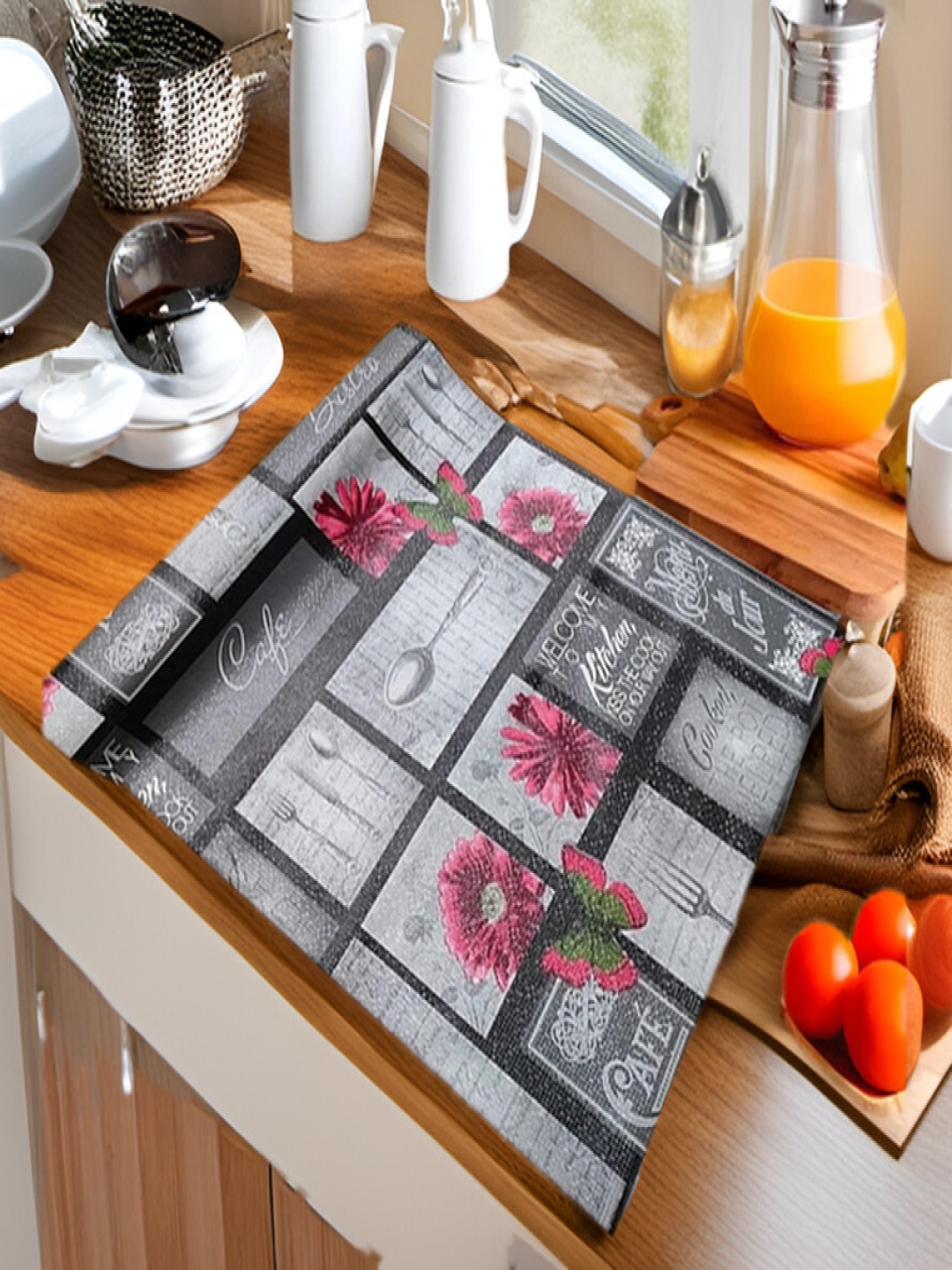 

REVEXO Grey Set of 1 Water Resistant Shelf Liner Organisers