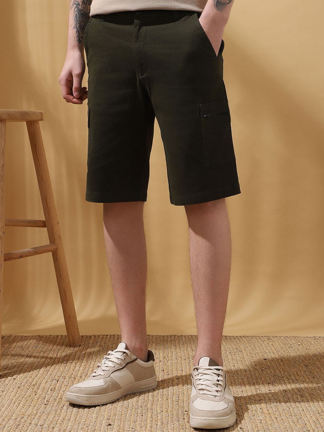 

Dennis Lingo Knee Length Mid Rise Cotton Cargo Shorts, Olive
