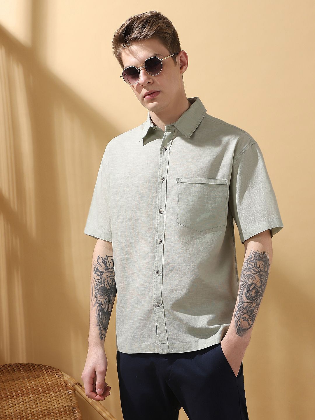 

Dennis Lingo Men Relaxed Fit Spread Collar Solid Cotton Casual Shirt, Green