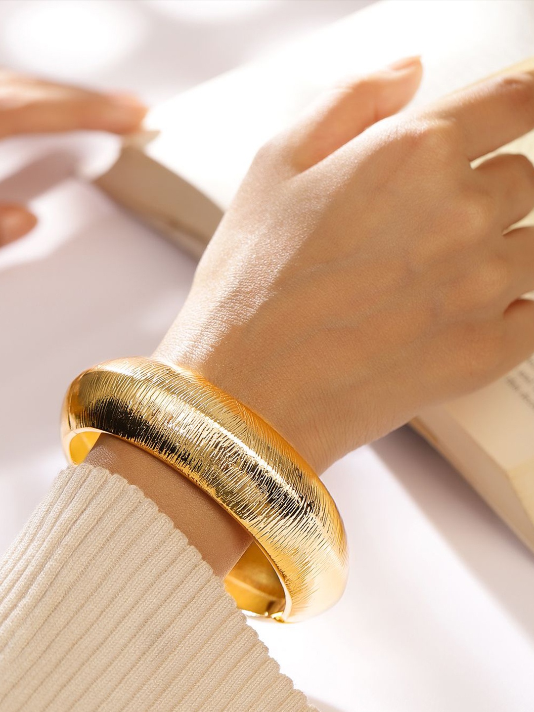 

Rubans 18K Gold Plated Textured Bold Statement Openable Bangle Bracelet