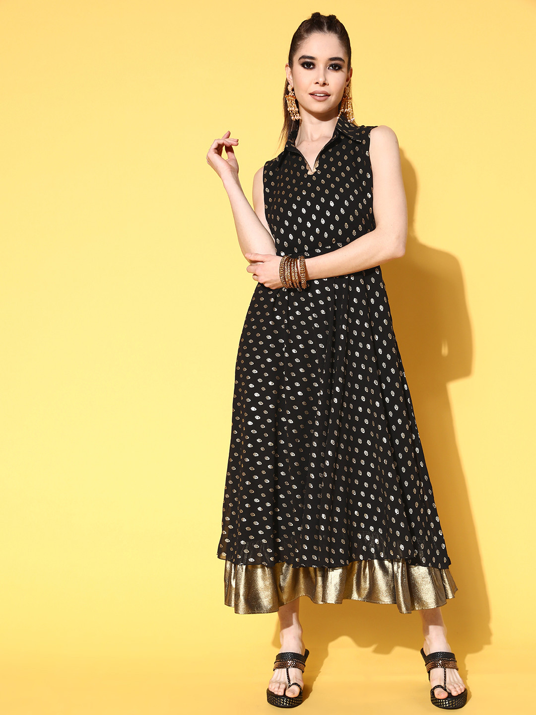 

Ahalyaa Printed Shirt Collar V-Neck A-Line Maxi Dress, Black