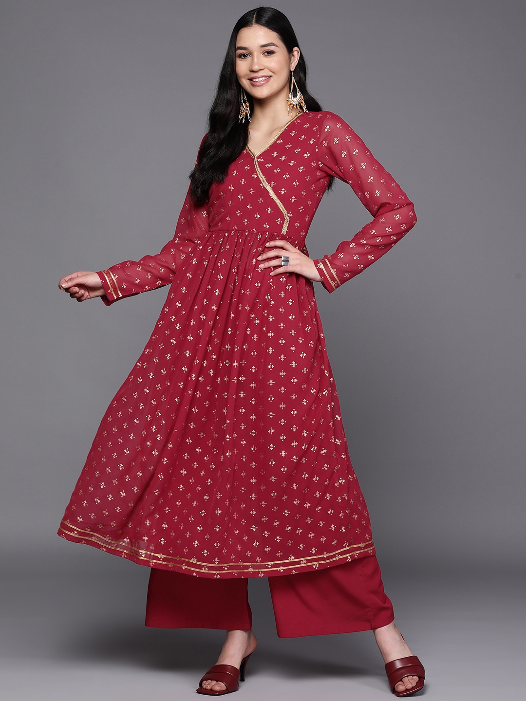 

Ahalyaa Women Ethnic Motifs Printed Empire Neck Anarkali Kurta with Palazzos, Maroon