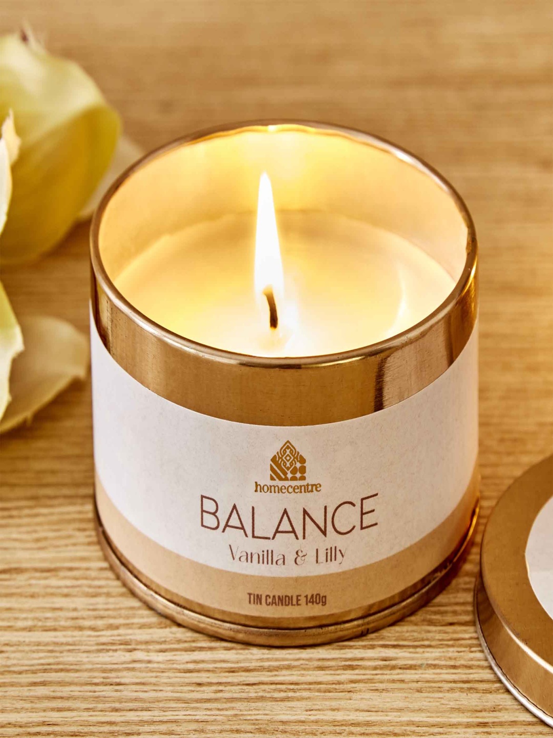 

Home Centre White & Gold-Toned 1 pieces Jar Candle