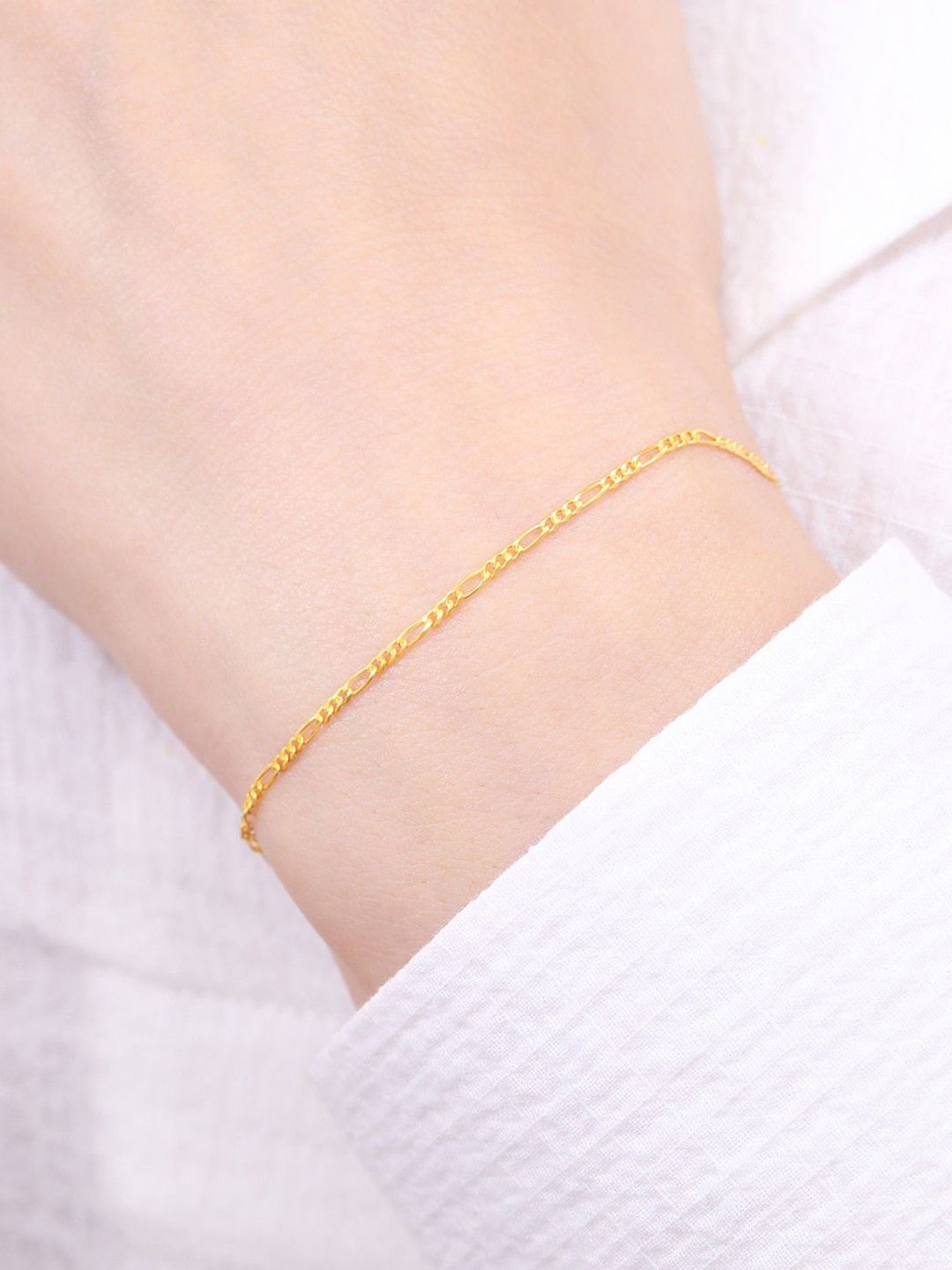 

Zavya 925 Sterling Silver Gold-Plated Link Bracelet