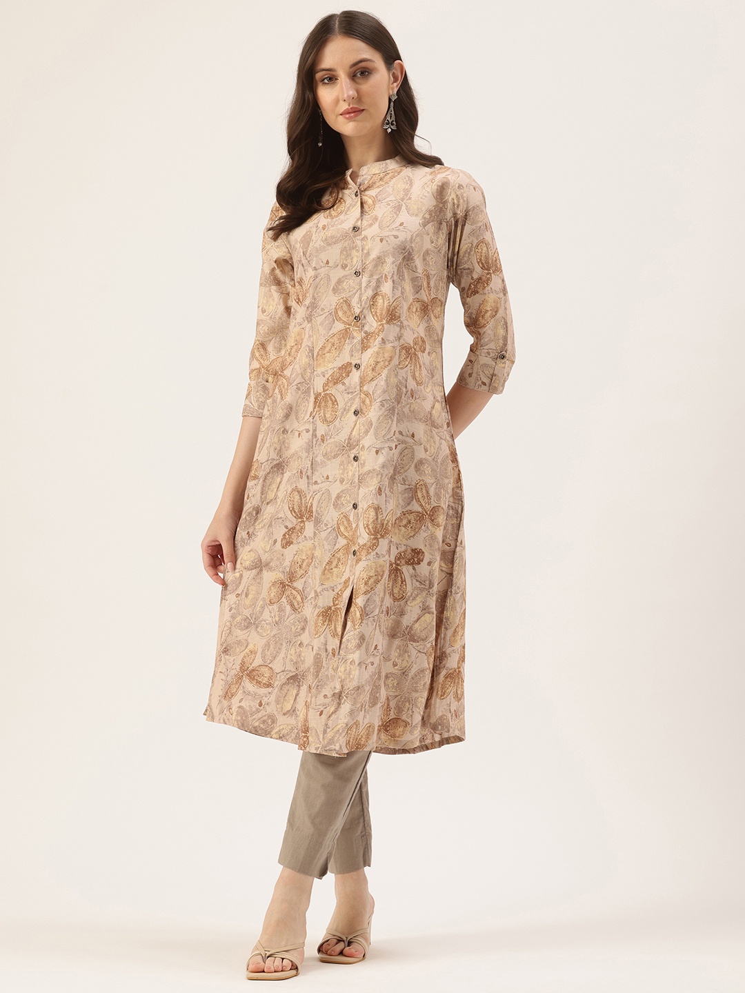 

AMUKTI Floral Printed Roll Up Sleeves Kurta, Beige