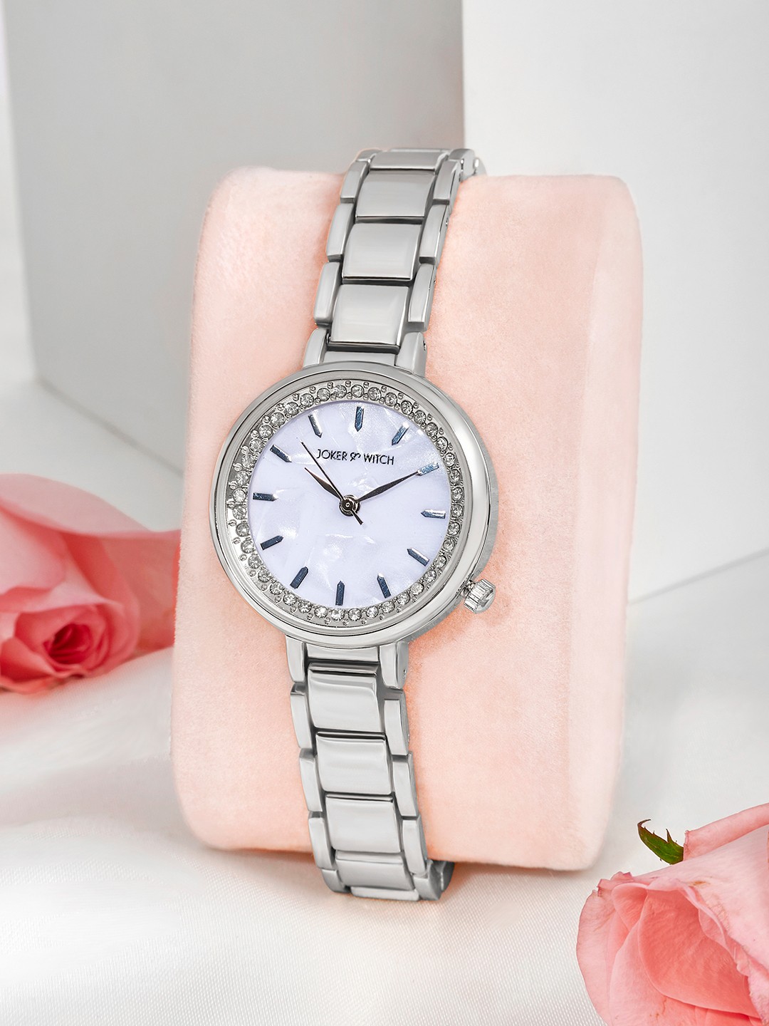 

JOKER & WITCH Women Dial & Bracelet Style Straps Analogue Watch AMWW963, Silver
