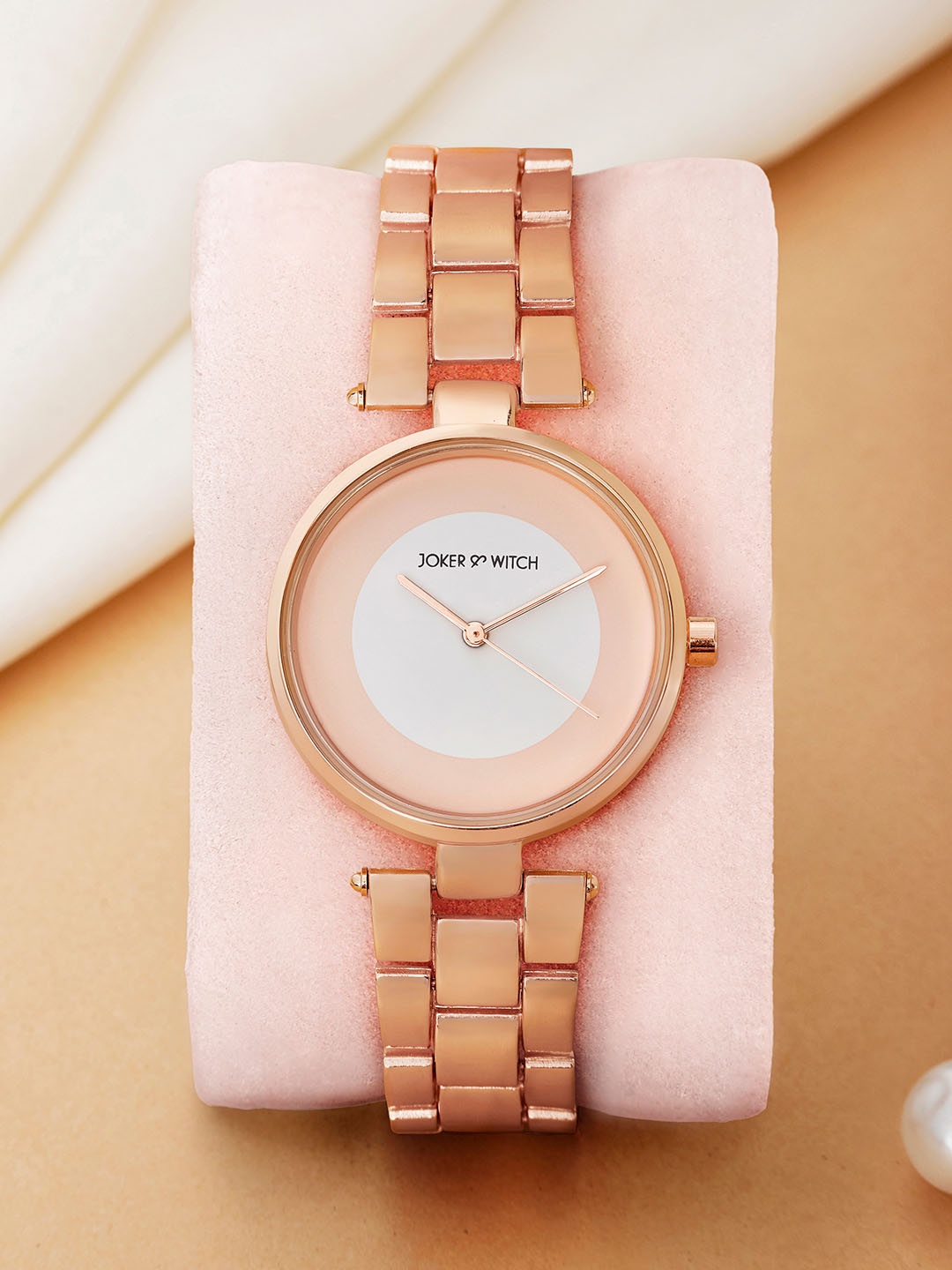 

JOKER & WITCH Women Embellished Dial & Bracelet Style Straps Analogue Watch AMWW967, Rose gold