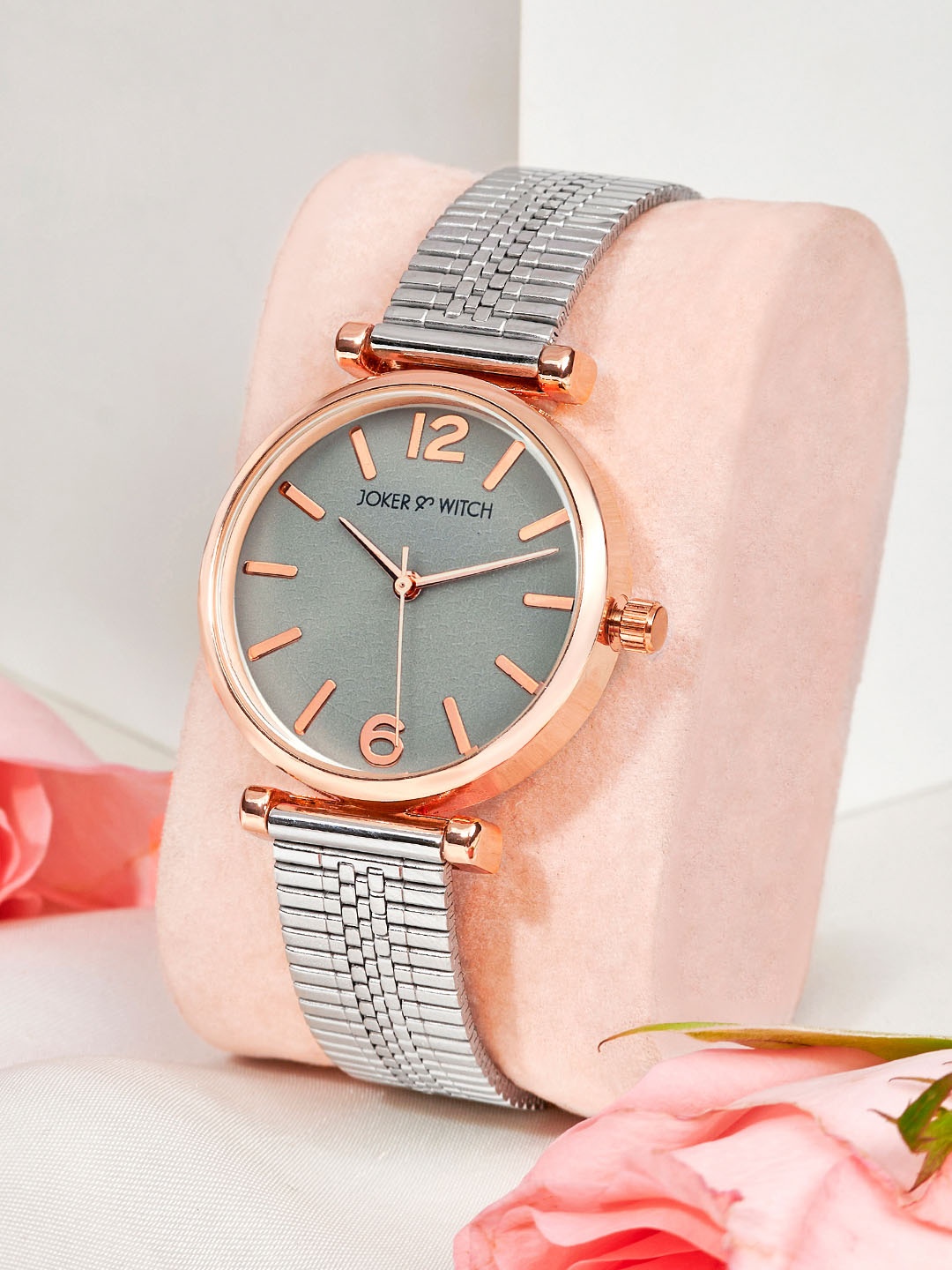 

JOKER & WITCH Women Patterned Dial & Stainless Steel Straps Analogue Watch AMWW892, Silver