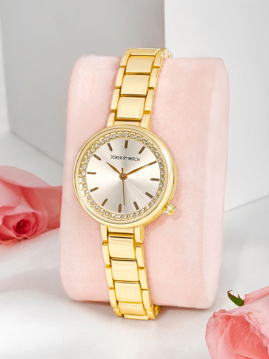 

JOKER & WITCH Women Dial & Bracelet Style Straps Analogue Watch AMWW965, Gold