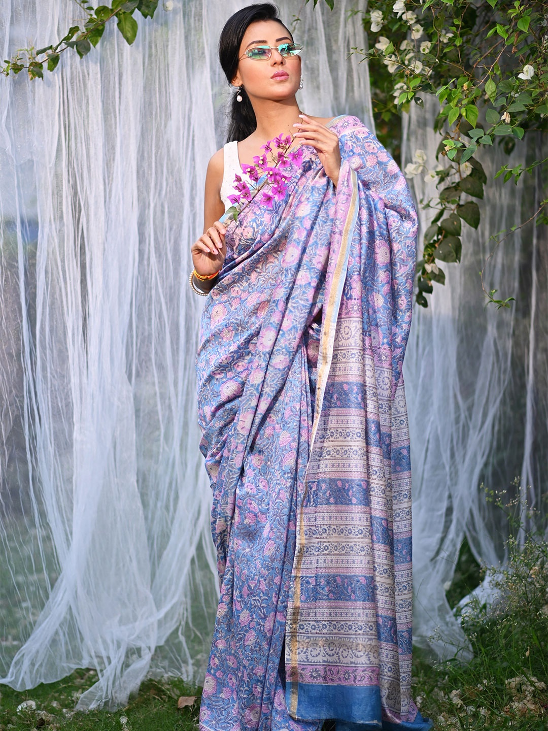 

Unnati Silks Floral Zari Silk Cotton Handloom Chanderi Saree, Blue