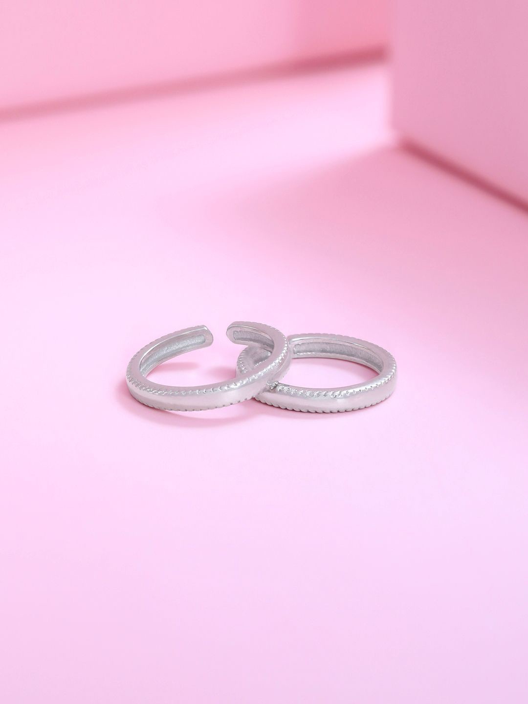 

Zavya Rhodium-Plated Toe Rings, Silver