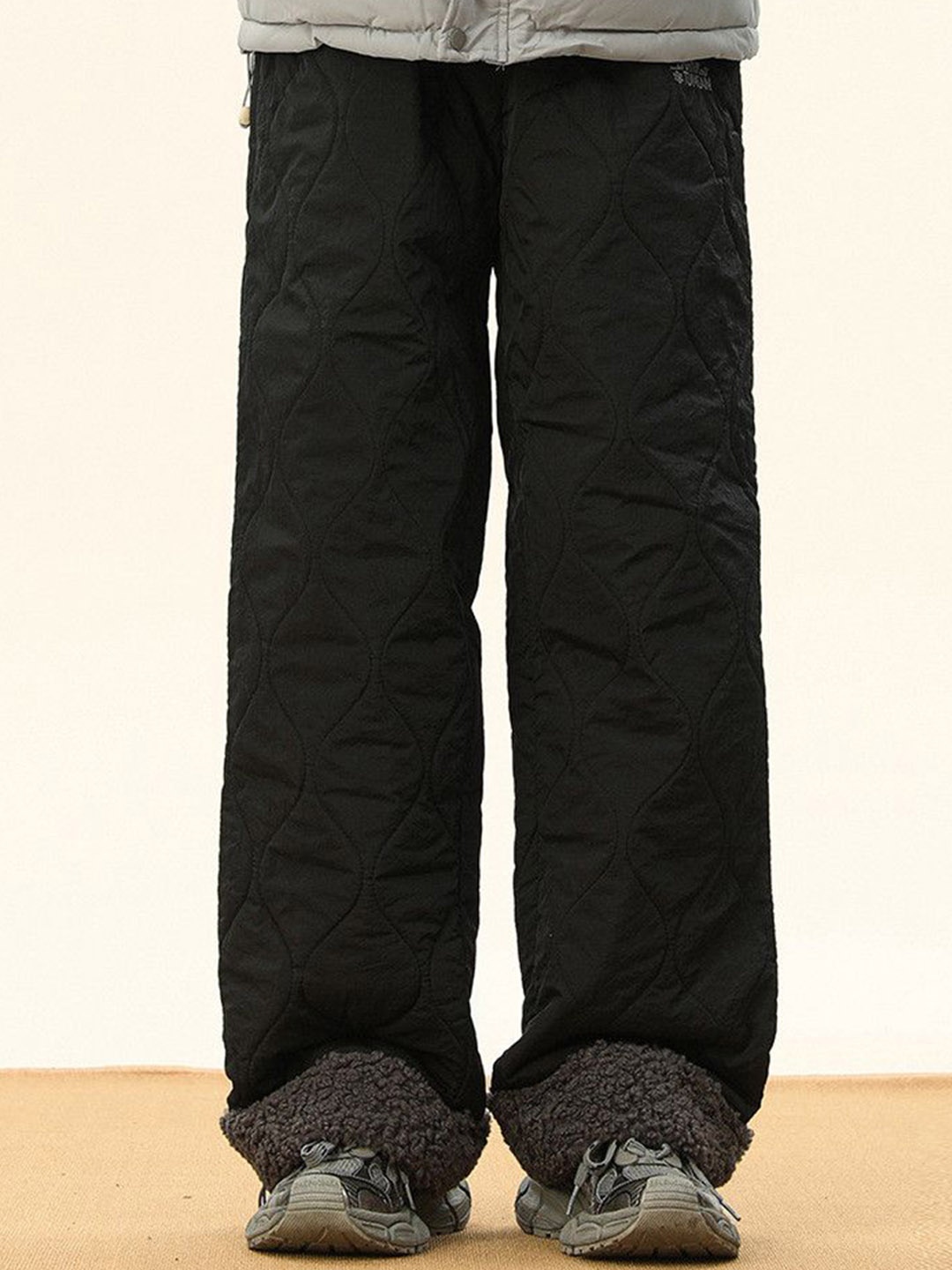 

DressBerry Women Self Design Mid-Rise Trousers, Black