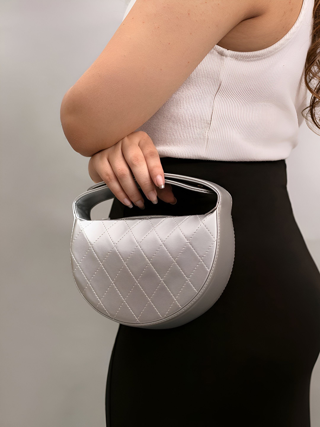 

RIVR Women Solid Half Moon Leather Quilted Handheld Bag, Silver