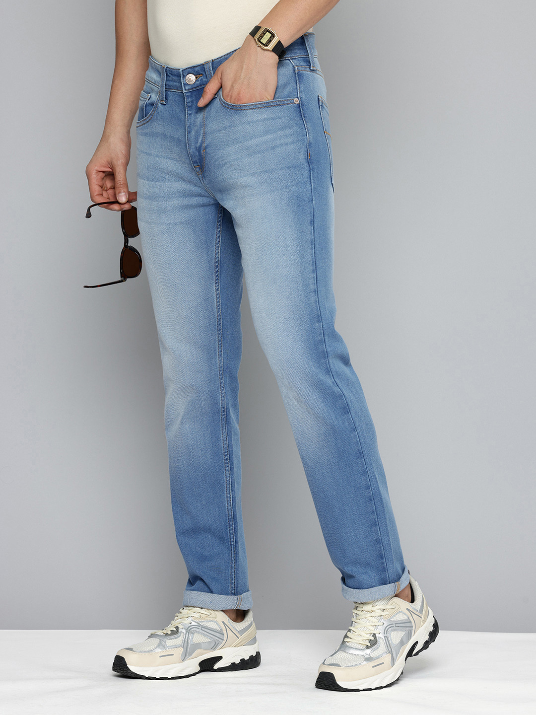 

Flying Machine Men Freddie Slim Straight Fit Light Fade Stretchable Jeans, Blue