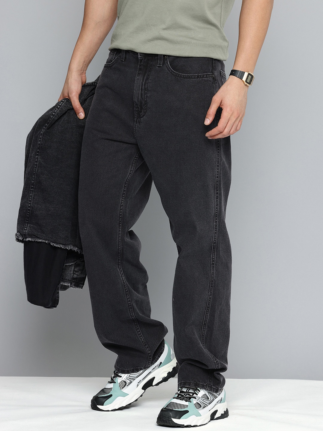 

Flying Machine Men Loose Fit High-Rise Stretchable Jeans, Black