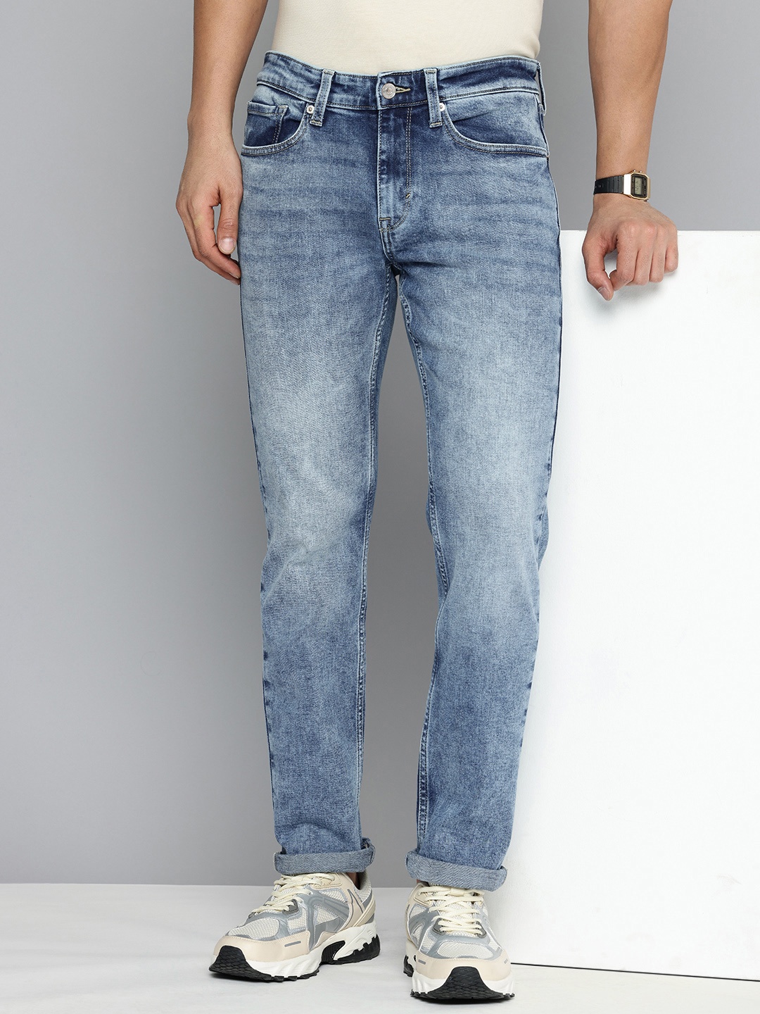 

Flying Machine Men Freddie Slim Straight Fit Heavy Fade Stretchable Jeans, Blue
