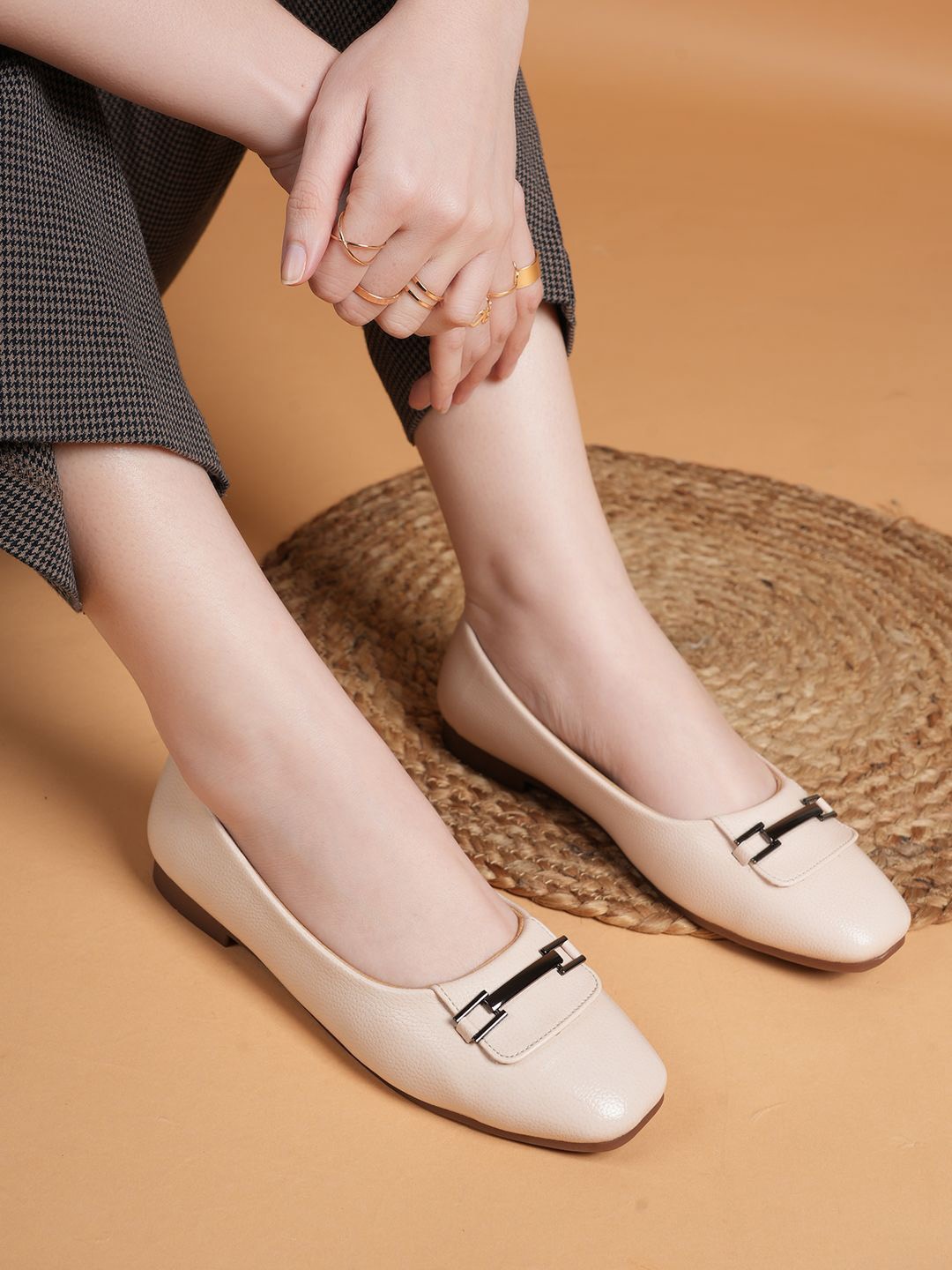 

Lavie Women Ballerinas with Flats, Cream