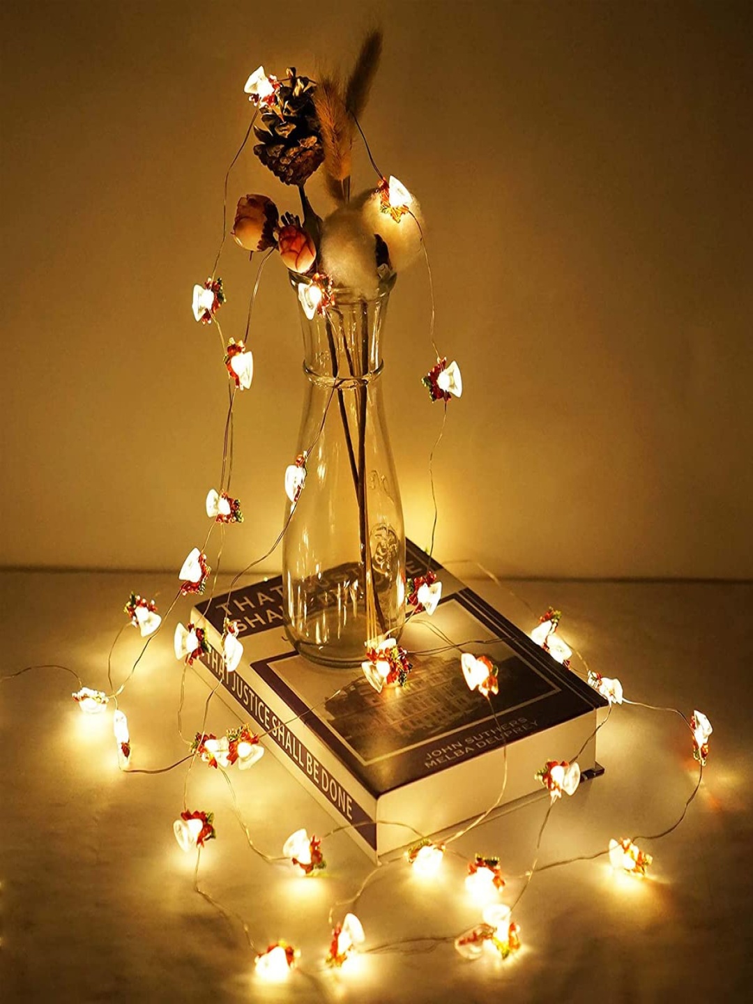 

Amfin White & Red Christmas Tree Bell Shaped LED String Lights