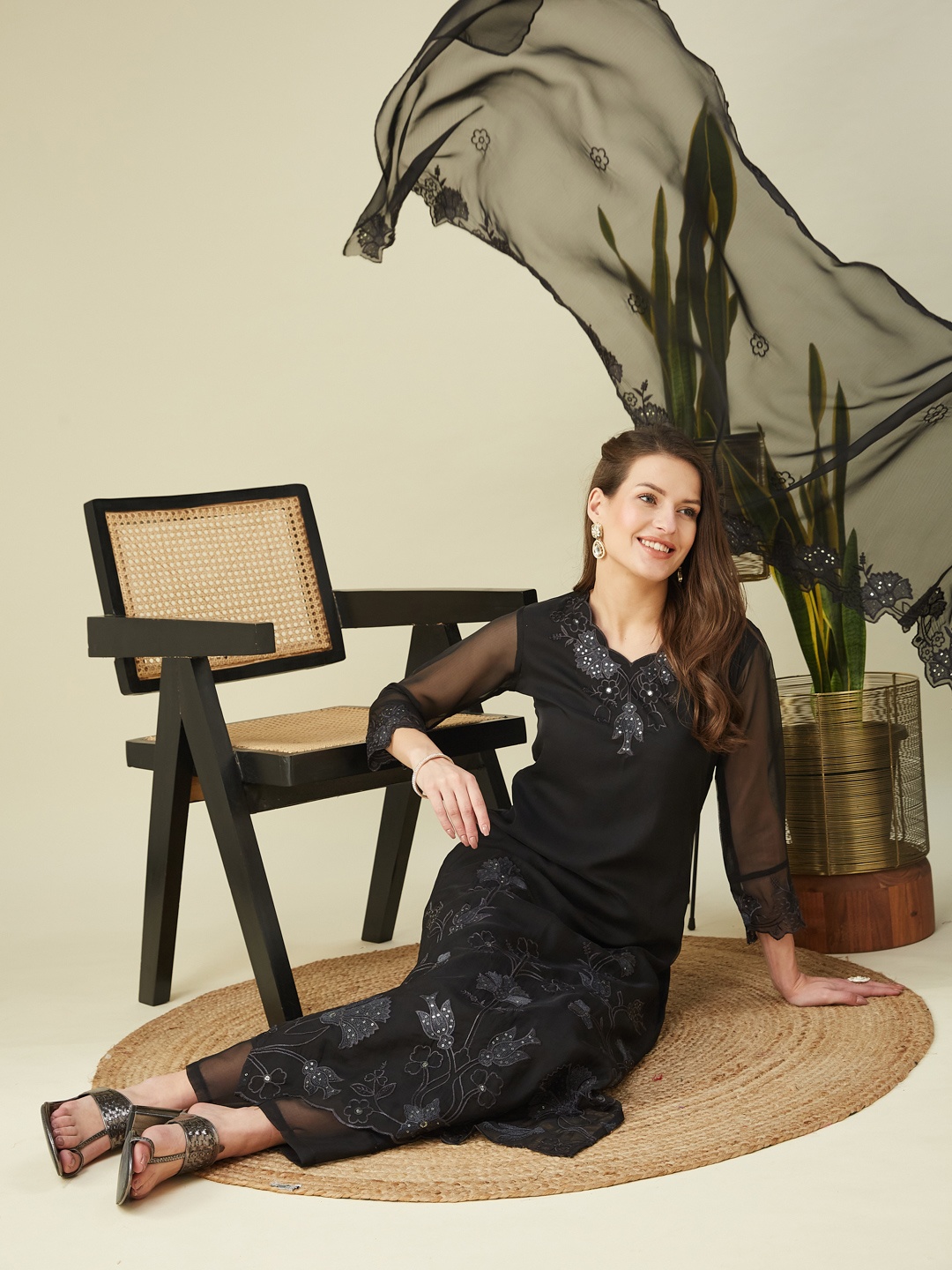 

Colors of Earth Floral Embroidered V-Neck Sequinned Straight Kurta With Trouser & Dupatta, Black