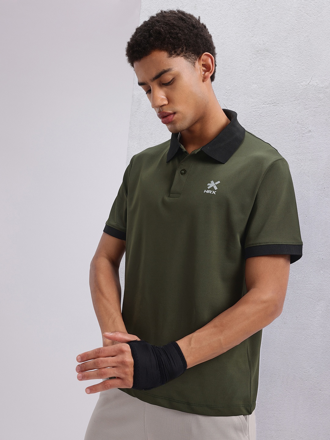 

HRX by Hrithik Roshan Contrast Polo Collar T-shirt with Reflective Brand Logo Detail, Olive