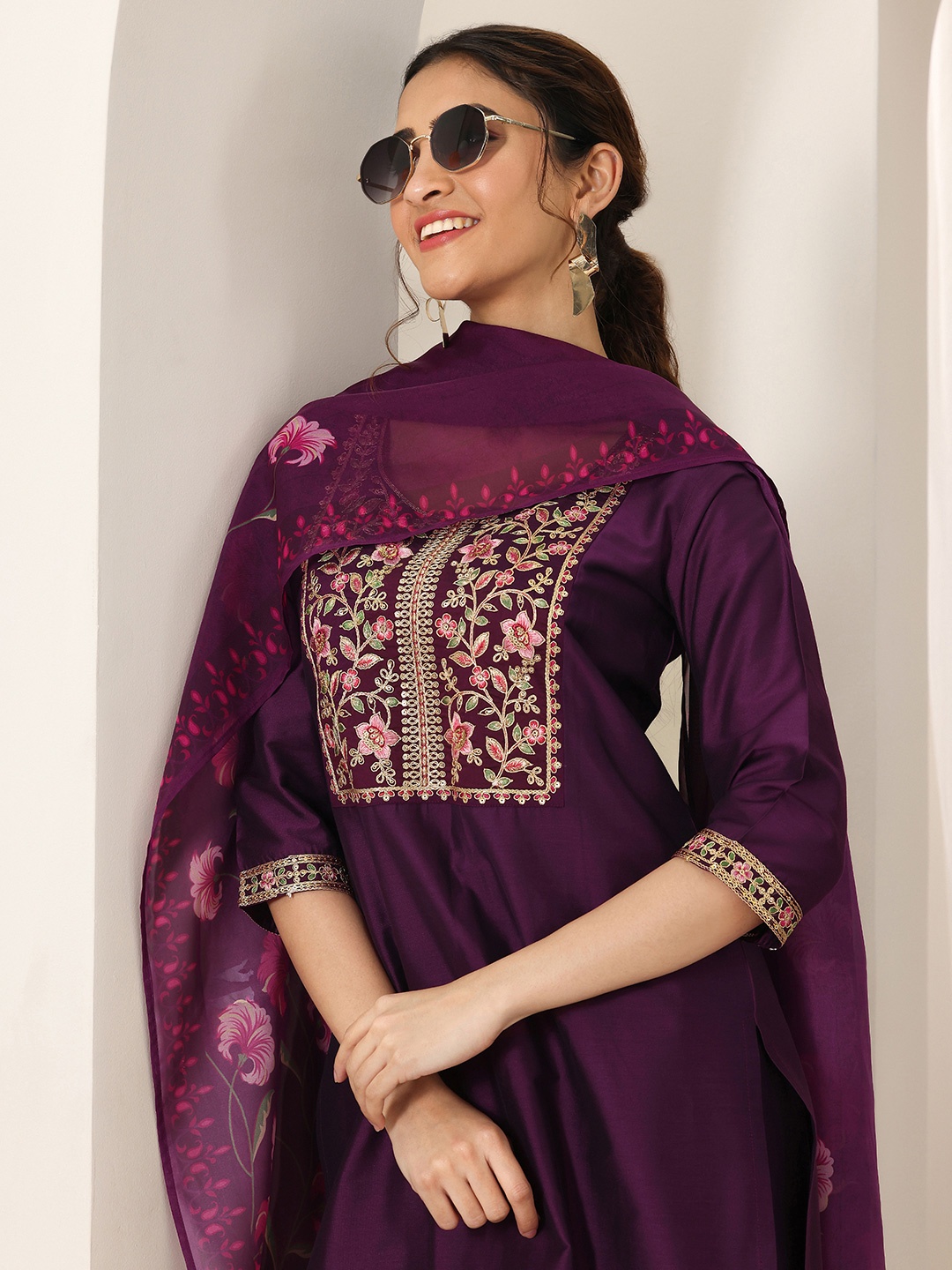 

Libas Floral Embroidered Round Neck Kurta With Trousers And Dupatta, Burgundy