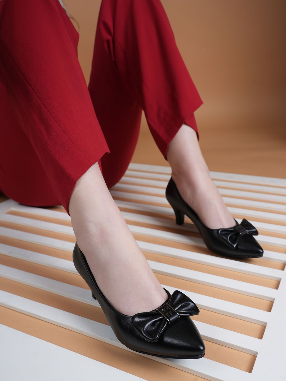 

Lavie Women Party Kitten Pointed Toe Pumps with Bows, Black