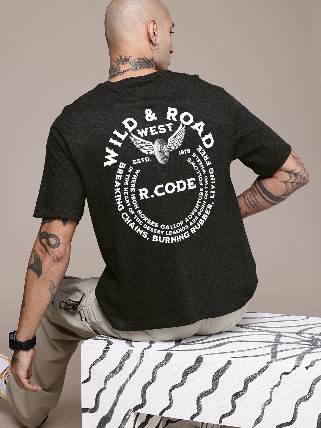 

R.Code by The Roadster Life Co. Men Printed Relaxed Fit T-shirt, Charcoal