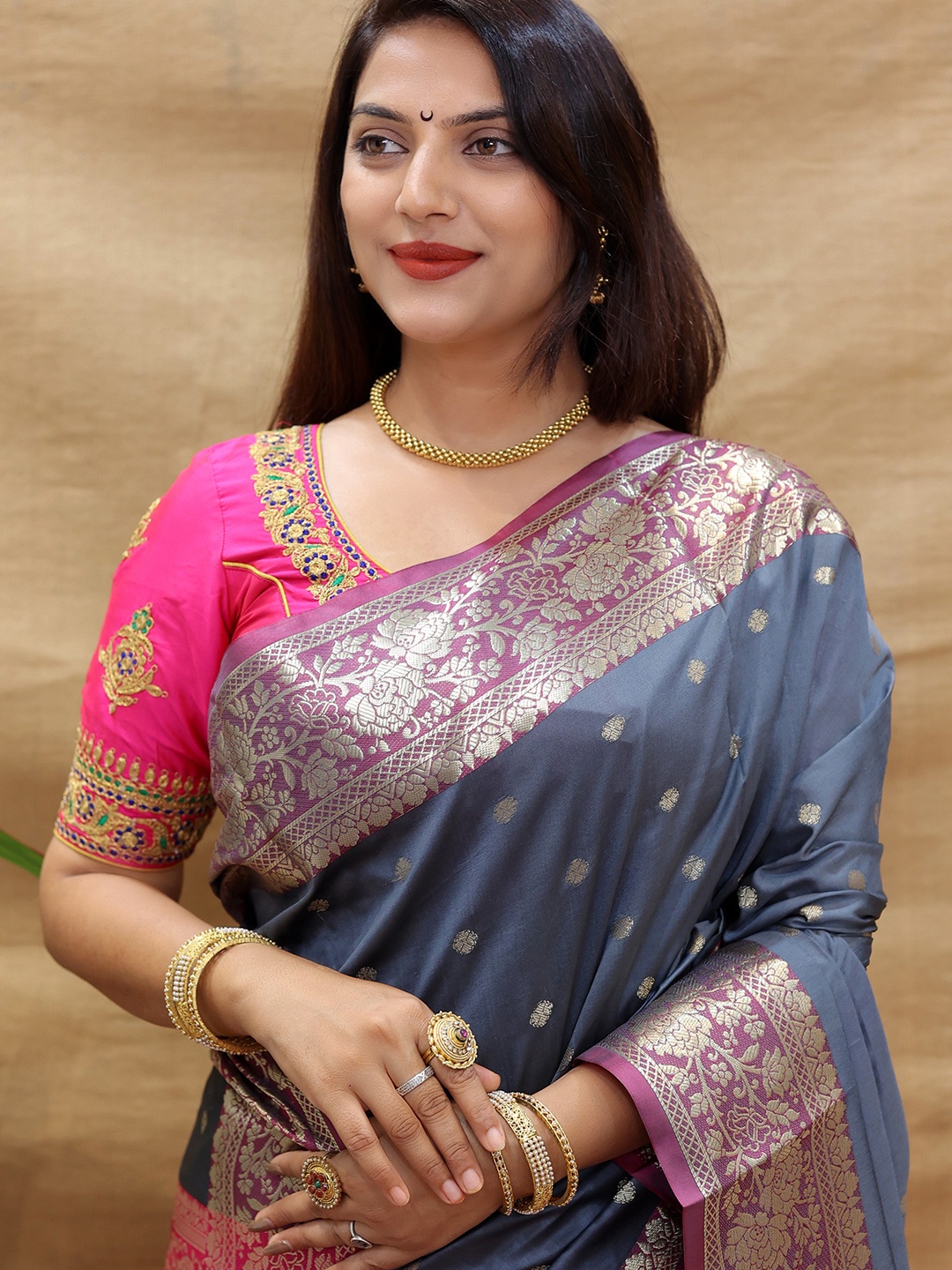 

Kandora Woven Design Zari Pure Silk Heavy Work Banarasi Saree, Grey