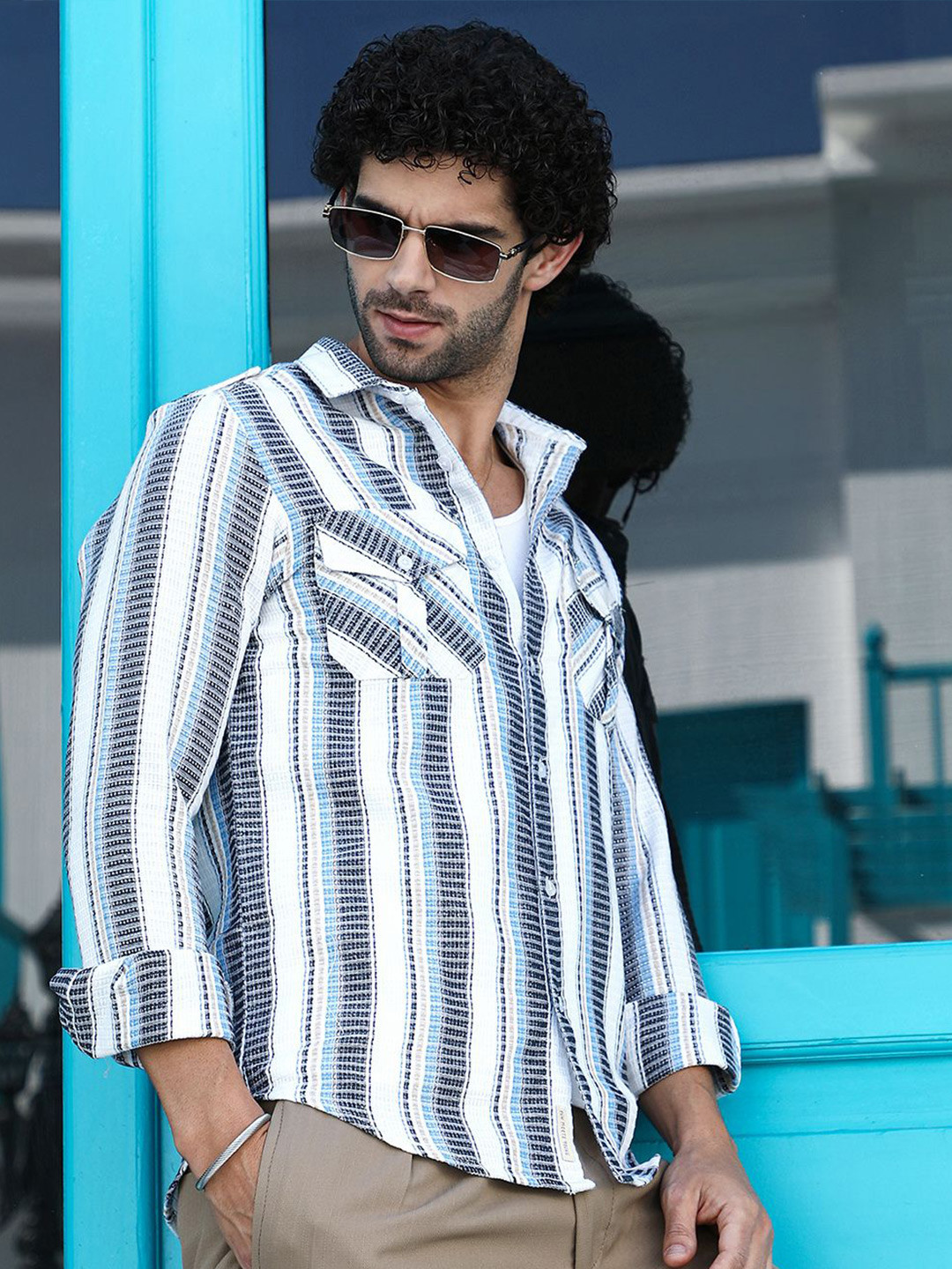 

Campus Sutra Men Comfort Fit Spread Collar Textured Cotton Casual Shirt, White