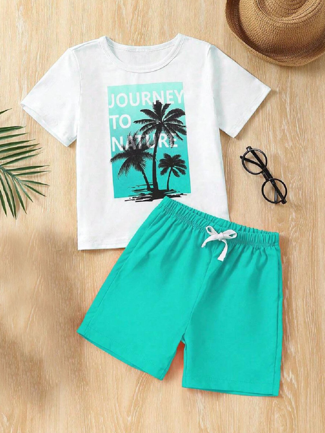 

BAESD Boys Printed Round Neck T-Shirt With Shorts, White