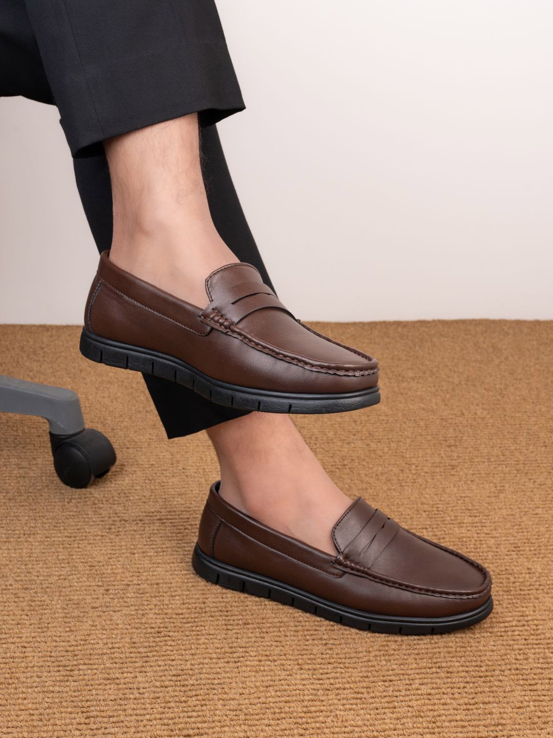 

The Roadster Lifestyle Co Men Leather Formal Loafers, Brown