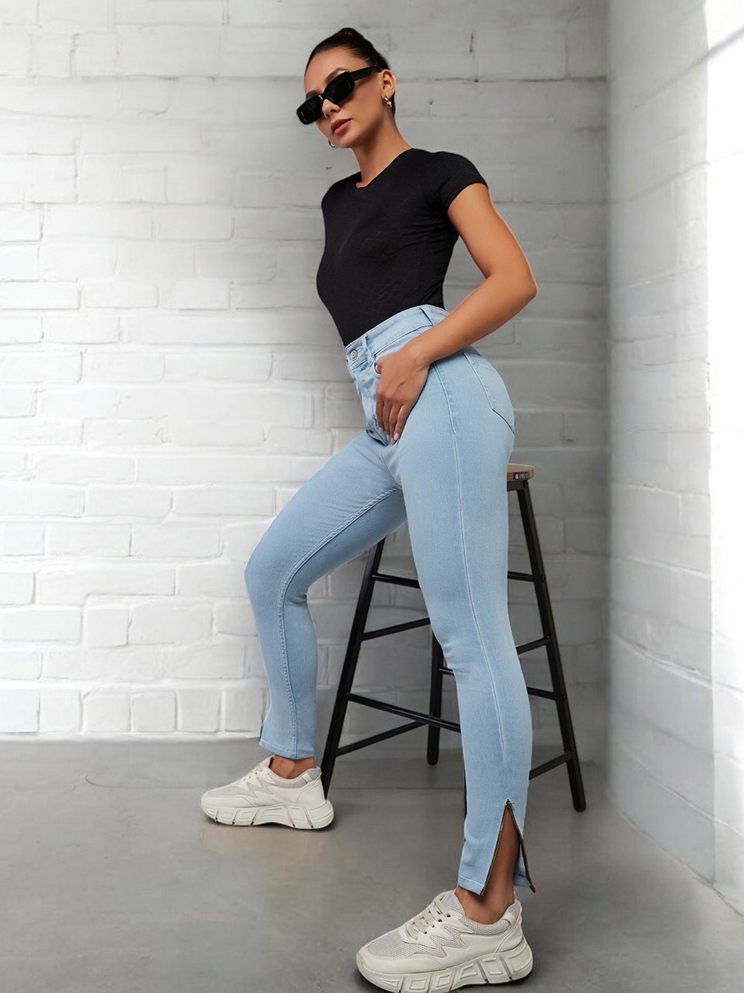 

DOLCE CRUDO Women Skinny Fit High-Rise Clean Look Jeans, Blue