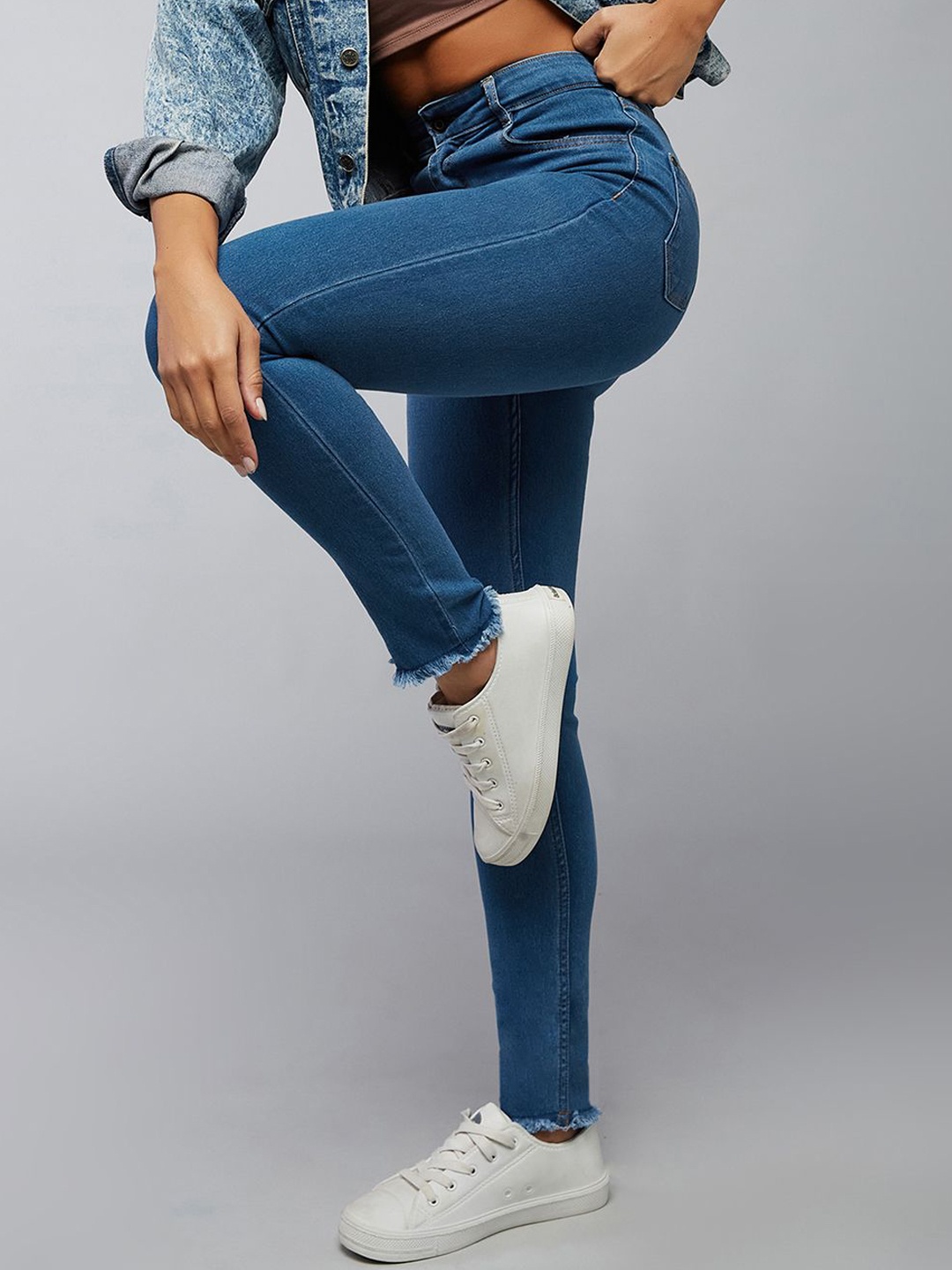 

DOLCE CRUDO Women Skinny Fit High-Rise Light Fade Stretchable Jeans, Blue