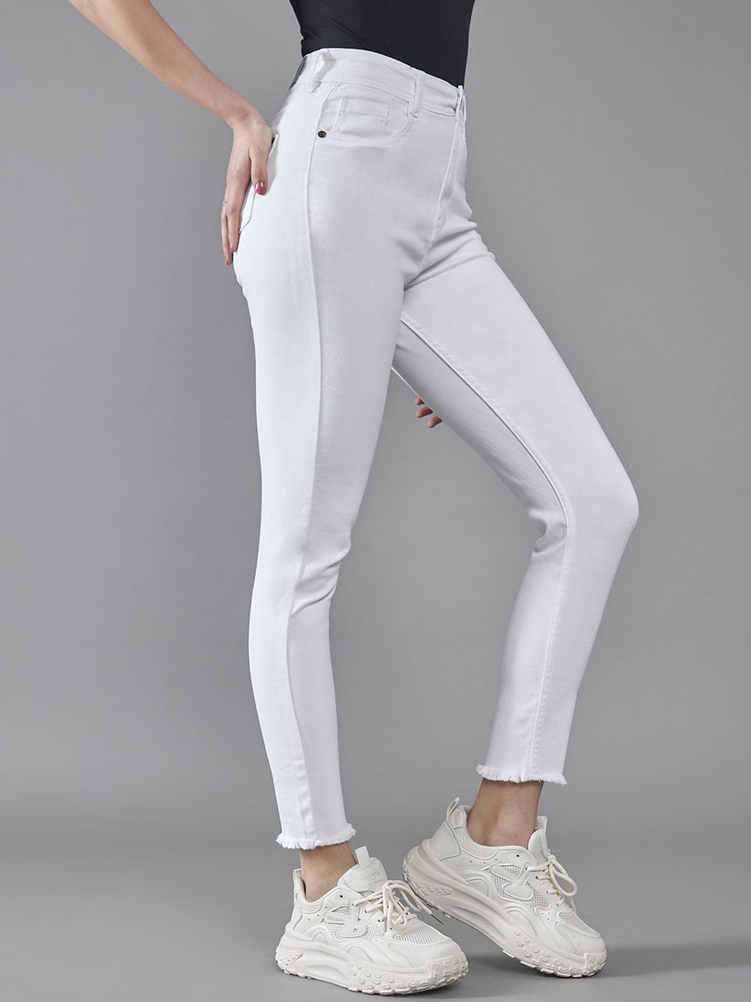 

DOLCE CRUDO Women High-Rise Stretchable Cropped Skinny Fit Jeans, White