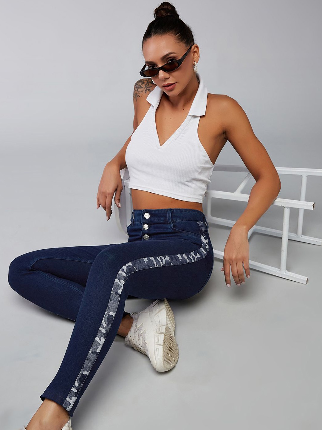 

DOLCE CRUDO Women Skinny Fit High-Rise Stretchable Jeans, Navy blue